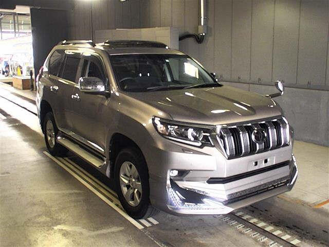 Import and buy TOYOTA LAND CRUISER PRADO 2018 from Japan to Nairobi, Kenya