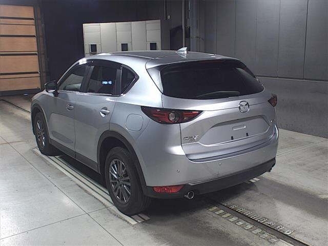 Import and buy MAZDA CX-5 2017 from Japan to Nairobi, Kenya