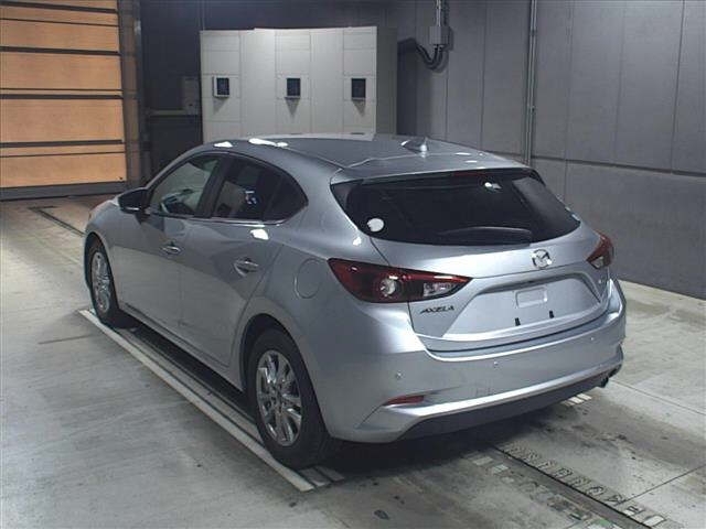 Import and buy MAZDA AXELA 2017 from Japan to Nairobi, Kenya