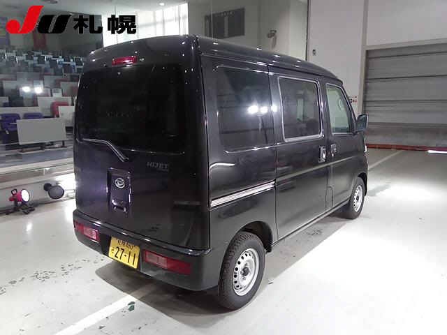 Import and buy DAIHATSU HIJET VAN 2017 from Japan to Nairobi, Kenya