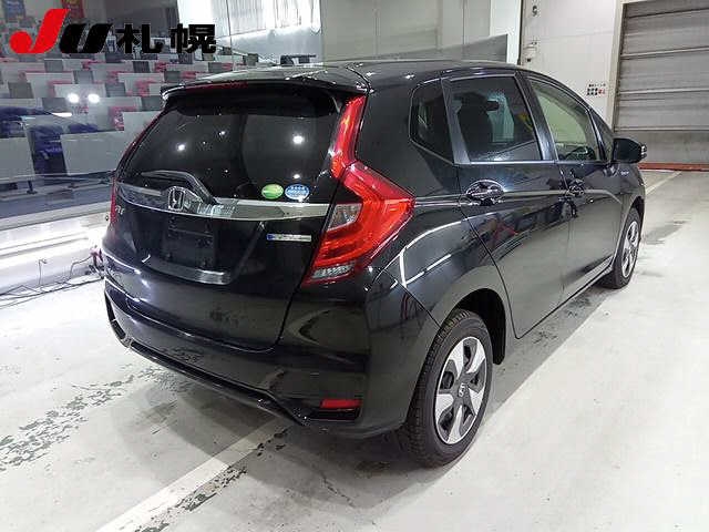 Import and buy HONDA FIT 2018 from Japan to Nairobi, Kenya