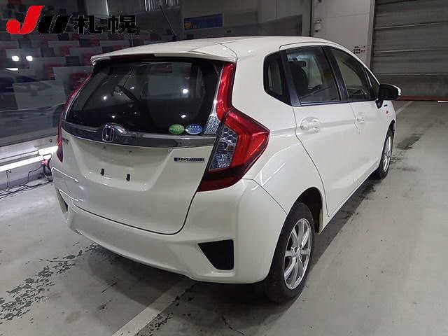 Import and buy HONDA FIT 2017 from Japan to Nairobi, Kenya