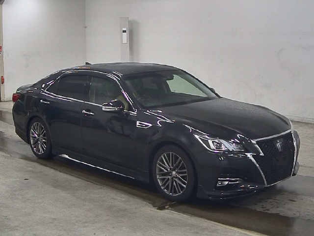 Import and buy TOYOTA CROWN 2017 from Japan to Nairobi, Kenya