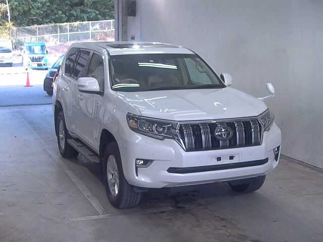 Import and buy TOYOTA LAND CRUISER PRADO 2018 from Japan to Nairobi, Kenya