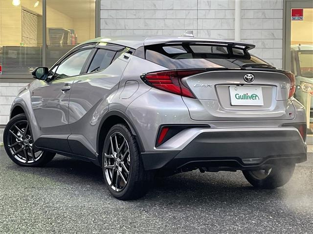 Import and buy TOYOTA C-HR 2023 from Japan to Nairobi, Kenya