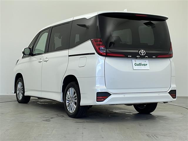 Import and buy TOYOTA NOAH 2023 from Japan to Nairobi, Kenya