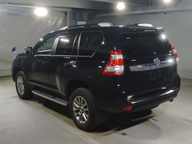 Import and buy TOYOTA LAND CRUISER PRADO 2017 from Japan to Nairobi, Kenya