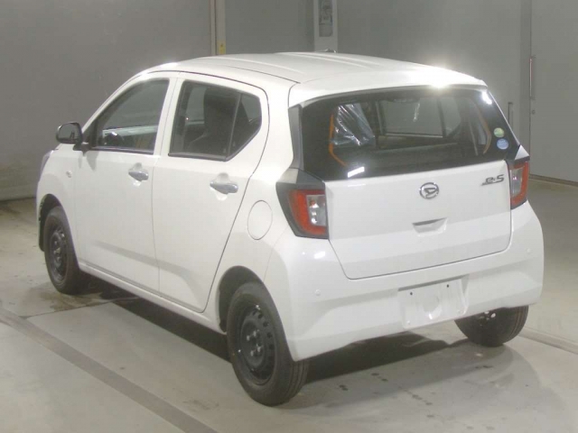 Import and buy DAIHATSU MIRA E S 2018 from Japan to Nairobi, Kenya