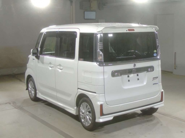 Import and buy SUZUKI SPACIA 2018 from Japan to Nairobi, Kenya