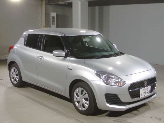 Import and buy SUZUKI SWIFT 2017 from Japan to Nairobi, Kenya