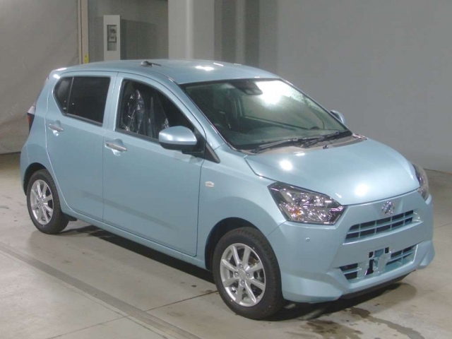 Import and buy DAIHATSU MIRA E S 2018 from Japan to Nairobi, Kenya