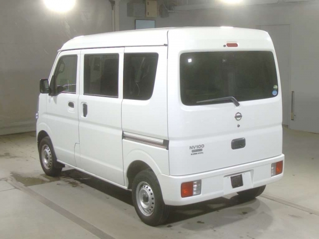 Import and buy NISSAN CLIPPER VAN 2018 from Japan to Nairobi, Kenya