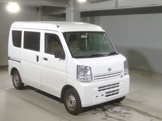 Import and buy NISSAN CLIPPER VAN 2018 from Japan to Nairobi, Kenya