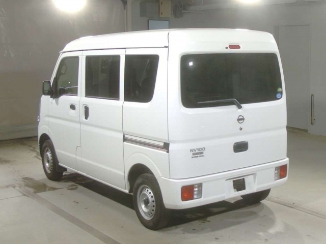 Import and buy NISSAN CLIPPER VAN 2018 from Japan to Nairobi, Kenya