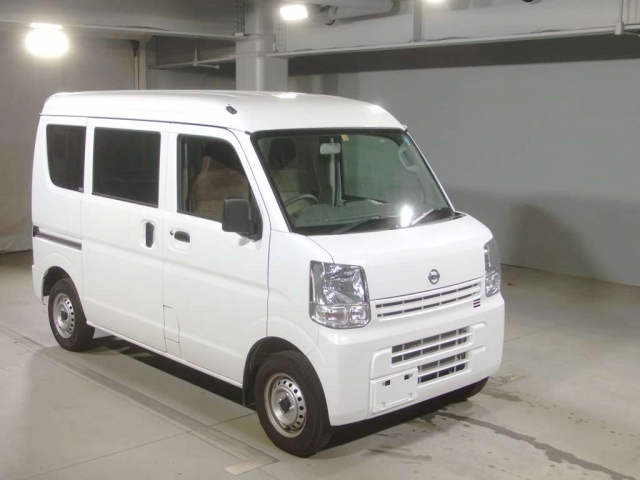 Import and buy NISSAN CLIPPER VAN 2018 from Japan to Nairobi, Kenya