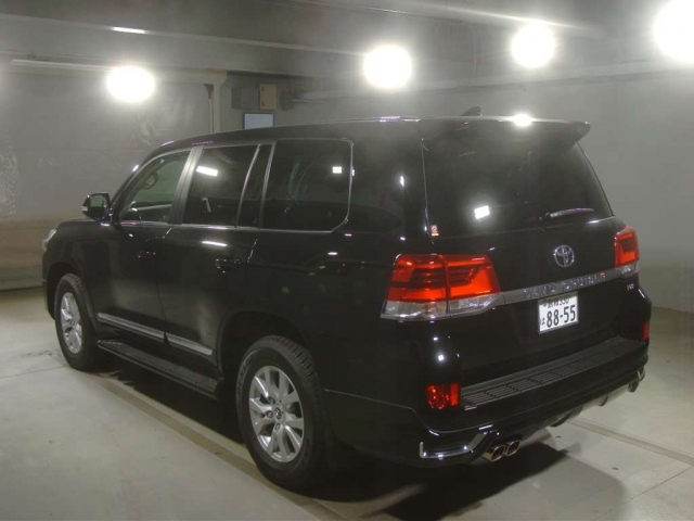 Import and buy TOYOTA LAND CRUISER 2017 from Japan to Nairobi, Kenya