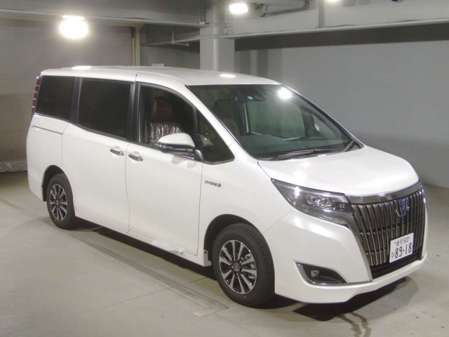 Import and buy TOYOTA ESQUIRE 2018 from Japan to Nairobi, Kenya