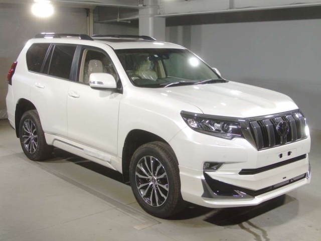 Import and buy TOYOTA LAND CRUISER PRADO 2018 from Japan to Nairobi, Kenya