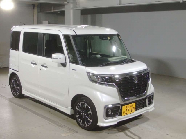 Import and buy SUZUKI SPACIA 2018 from Japan to Nairobi, Kenya