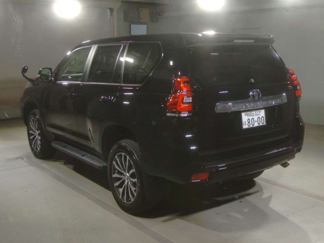 Import and buy TOYOTA LAND CRUISER PRADO 2017 from Japan to Nairobi, Kenya