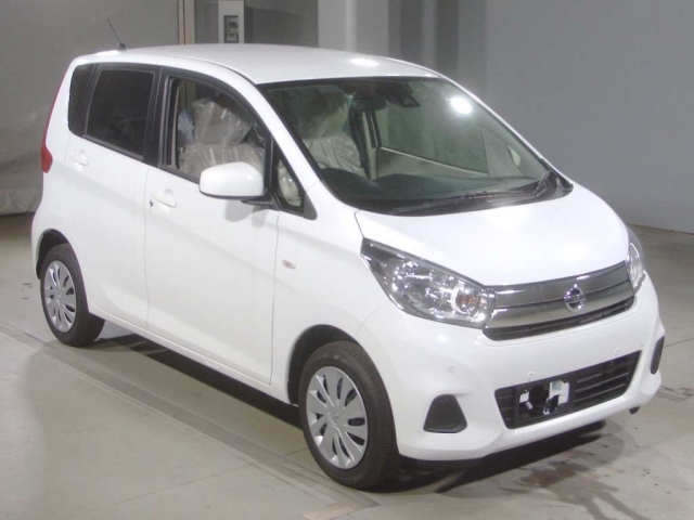 Import and buy NISSAN DAYZ 2018 from Japan to Nairobi, Kenya