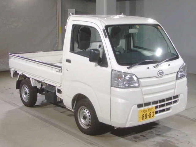 Import and buy DAIHATSU HIJET TRUCK 2017 from Japan to Nairobi, Kenya