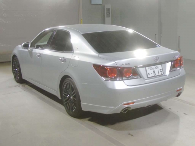 Import and buy TOYOTA CROWN 2017 from Japan to Nairobi, Kenya