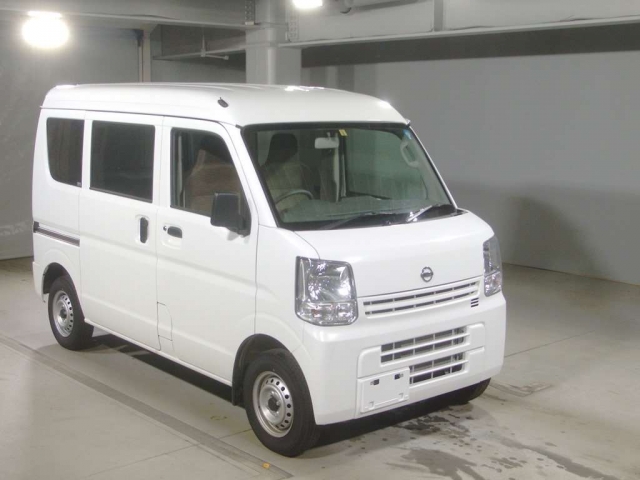 Import and buy NISSAN CLIPPER VAN 2018 from Japan to Nairobi, Kenya