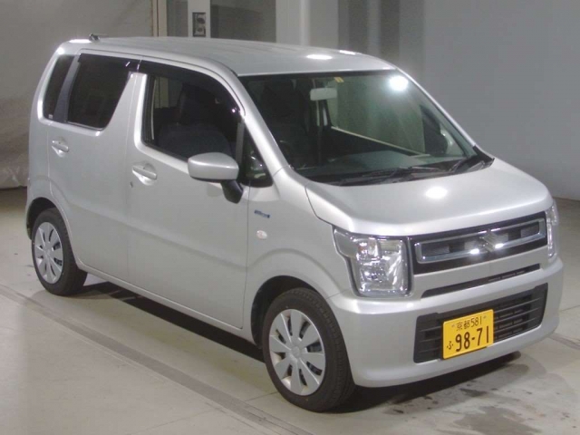 Import and buy SUZUKI WAGON R 2017 from Japan to Nairobi, Kenya