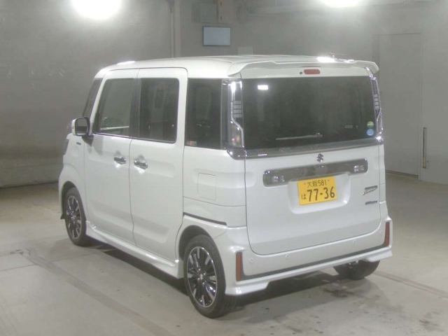 Import and buy SUZUKI SPACIA 2018 from Japan to Nairobi, Kenya