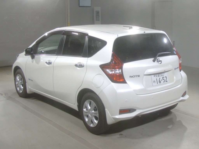 Import and buy NISSAN NOTE 2018 from Japan to Nairobi, Kenya