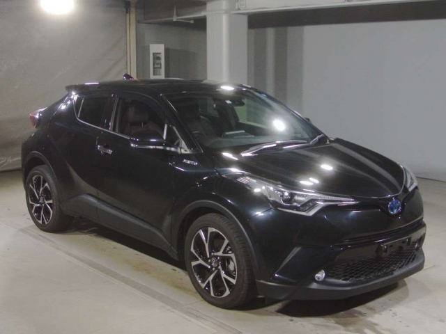 Import and buy TOYOTA C-HR 2018 from Japan to Nairobi, Kenya