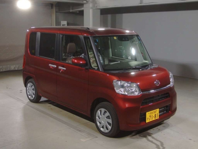 Import and buy DAIHATSU TANTO 2018 from Japan to Nairobi, Kenya