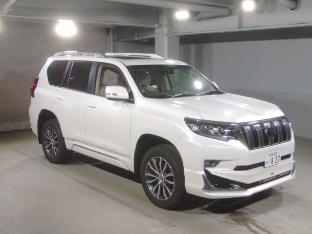 Import and buy TOYOTA LAND CRUISER PRADO 2018 from Japan to Nairobi, Kenya