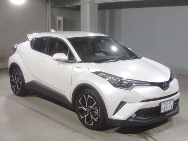 Import and buy TOYOTA C-HR 2017 from Japan to Nairobi, Kenya