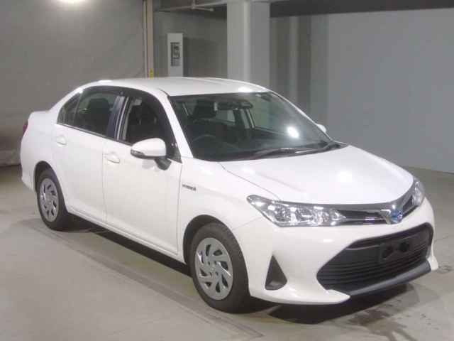 Import and buy TOYOTA COROLLA AXIO 2017 from Japan to Nairobi, Kenya