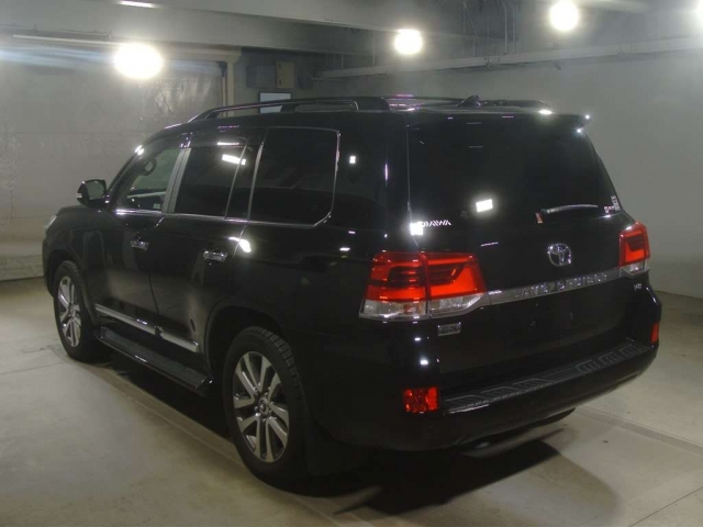 Import and buy TOYOTA LAND CRUISER 2017 from Japan to Nairobi, Kenya