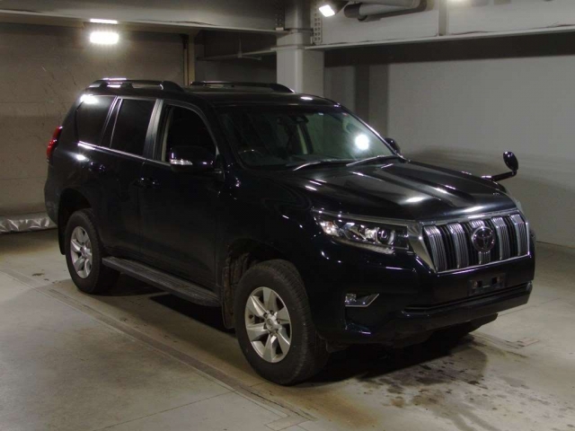 Import and buy TOYOTA LAND CRUISER PRADO 2017 from Japan to Nairobi, Kenya