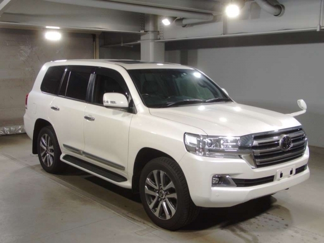 Import and buy TOYOTA LAND CRUISER 2018 from Japan to Nairobi, Kenya