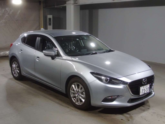 Import and buy MAZDA AXELA 2019 from Japan to Nairobi, Kenya