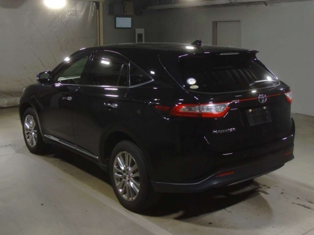 Import and buy TOYOTA HARRIER 2018 from Japan to Nairobi, Kenya