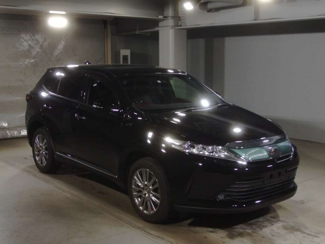 Import and buy TOYOTA HARRIER 2018 from Japan to Nairobi, Kenya