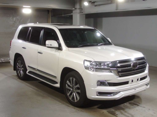 Import and buy TOYOTA LAND CRUISER 2018 from Japan to Nairobi, Kenya