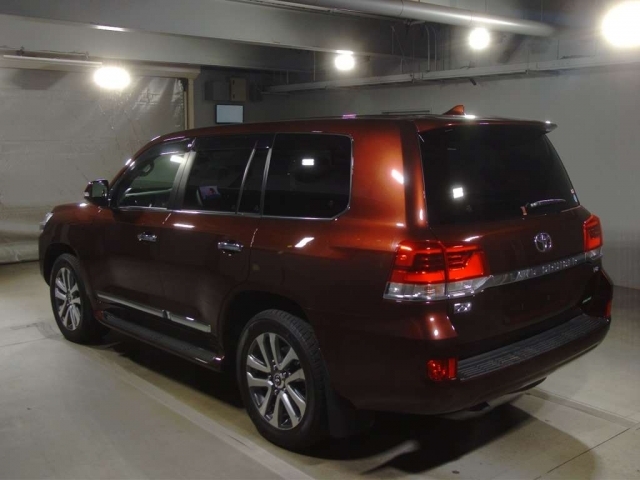 Import and buy TOYOTA LAND CRUISER 2018 from Japan to Nairobi, Kenya