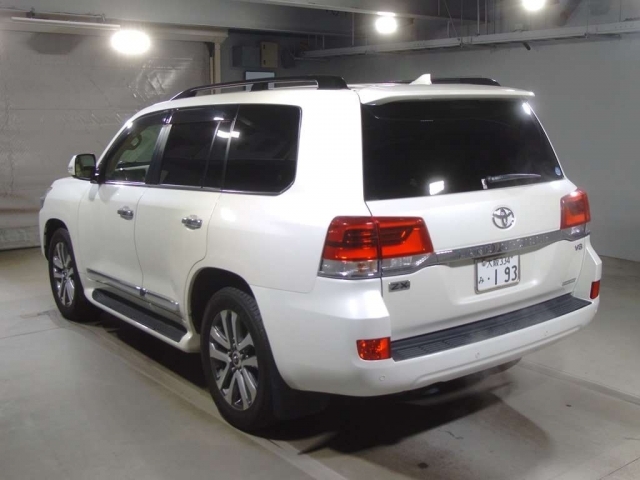 Import and buy TOYOTA LAND CRUISER 2017 from Japan to Nairobi, Kenya