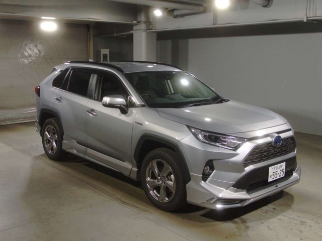 Import and buy TOYOTA RAV4 2019 from Japan to Nairobi, Kenya