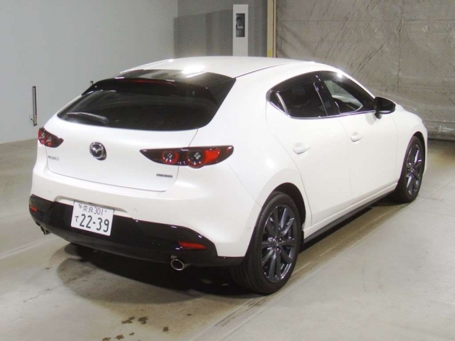 Import and buy MAZDA MAZDA3 2019 from Japan to Nairobi, Kenya