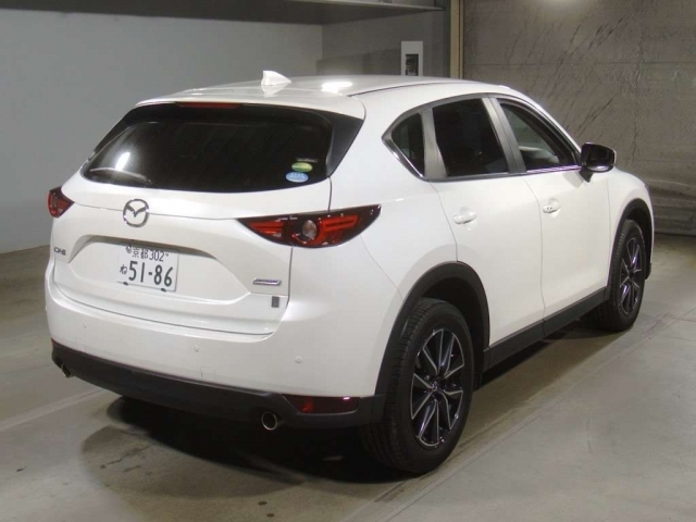 Import and buy MAZDA CX-5 2017 from Japan to Nairobi, Kenya