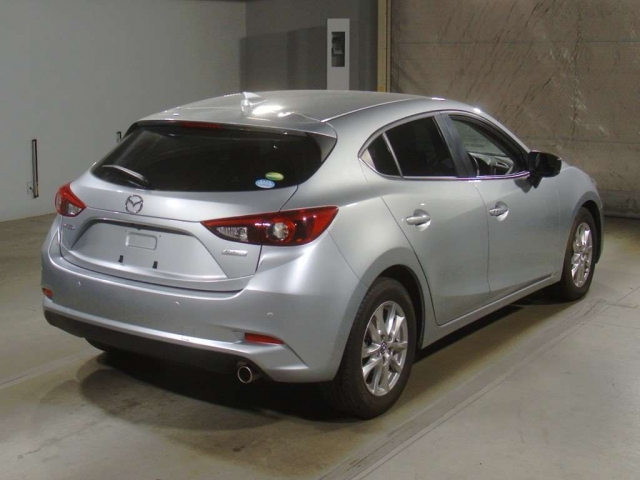 Import and buy MAZDA AXELA 2017 from Japan to Nairobi, Kenya