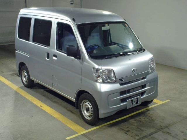 Import and buy DAIHATSU HIJET VAN 2017 from Japan to Nairobi, Kenya